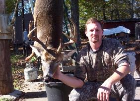 No blood first 100 yards. The track was only 1 hour old and covered 200 yards.